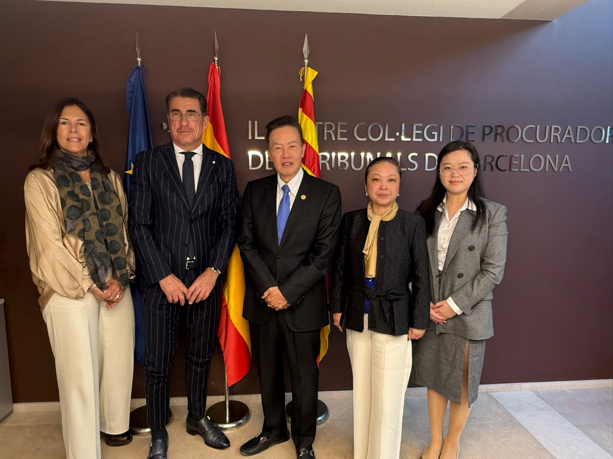 Noticias - El ICPB y la Federación de Asociaciones Chinas firman un acuerdo para reforzar la seguridad jurídica y la cooperación institucional